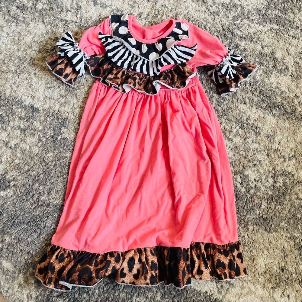 Sweet Mix-Print Pink Modest Dress Little Girls size 4